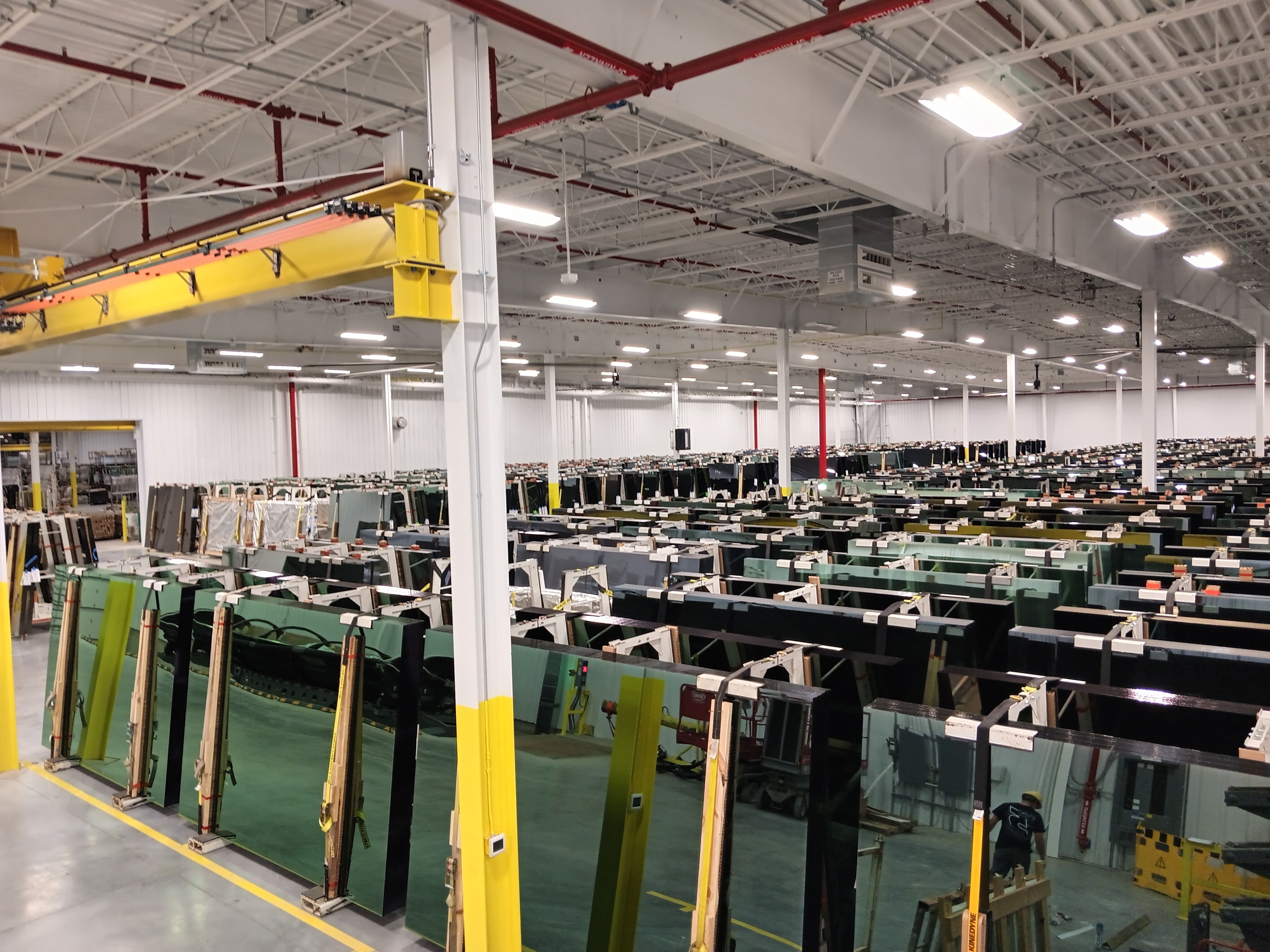 Cardinal Glass — large-scale interior manufacturing facility