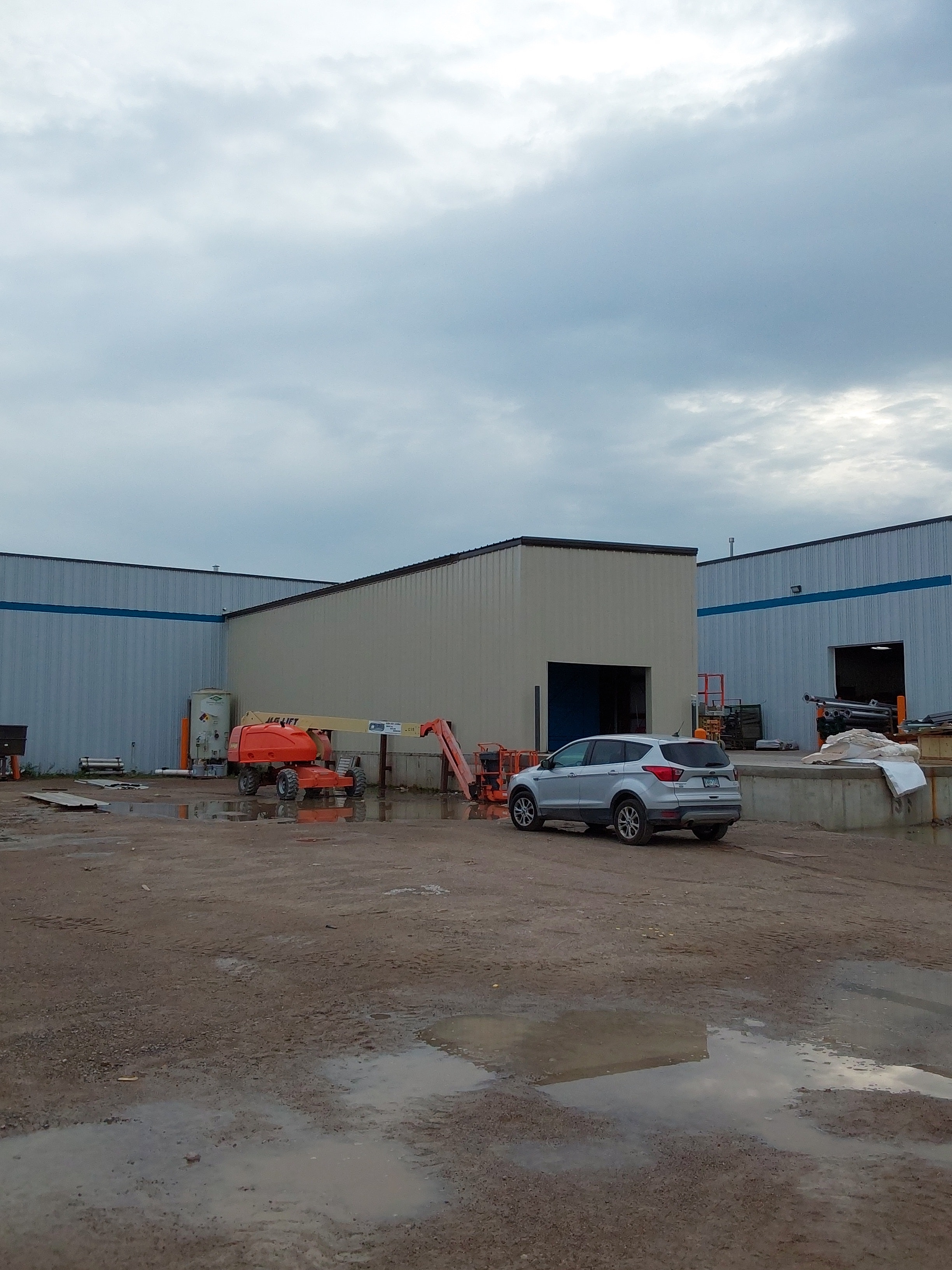 Valmont North Oven Building — construction site in progress